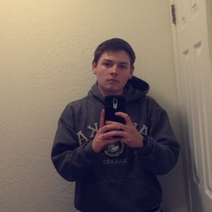 Meet your Posher, Levi